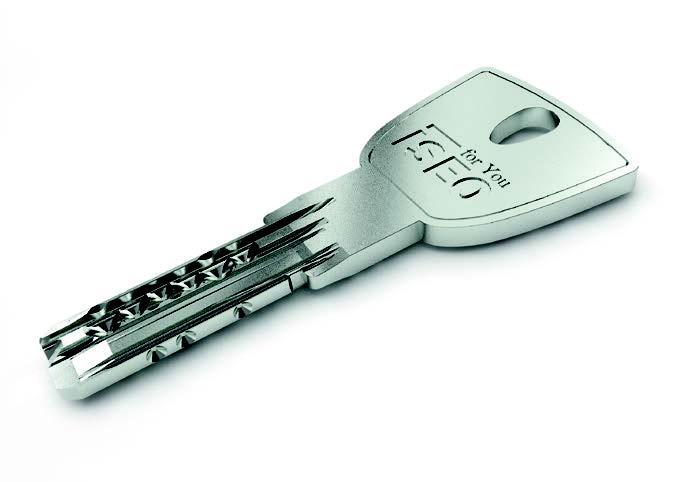 LLAVE TALLADA PARA CILINDRO R-9