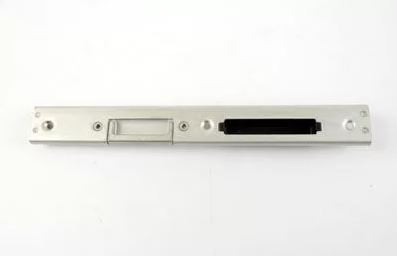 CERRADERO CENTRAL DECEUNINCK 3000 IZQ.