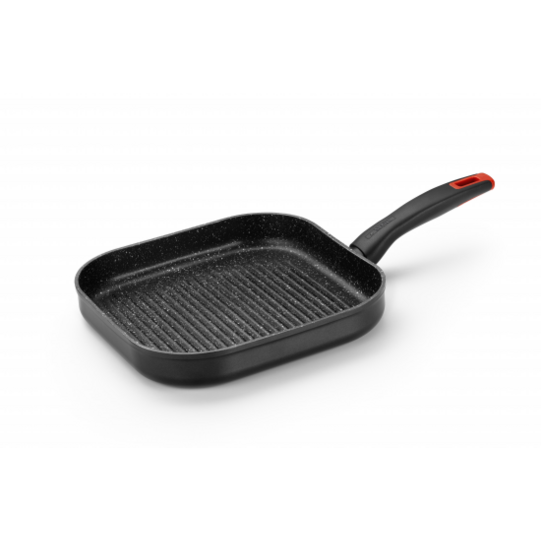 GRILL MONIX CON RAYAS 28x28 TITAN ROCK
