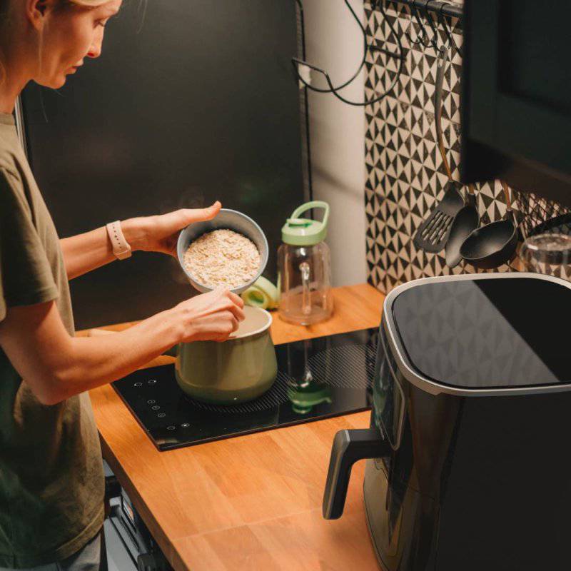 Universal Blue Air Crispy 6005B Freidora de Aire 5 4