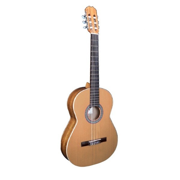 GUITARRA ADMIRA MONICA