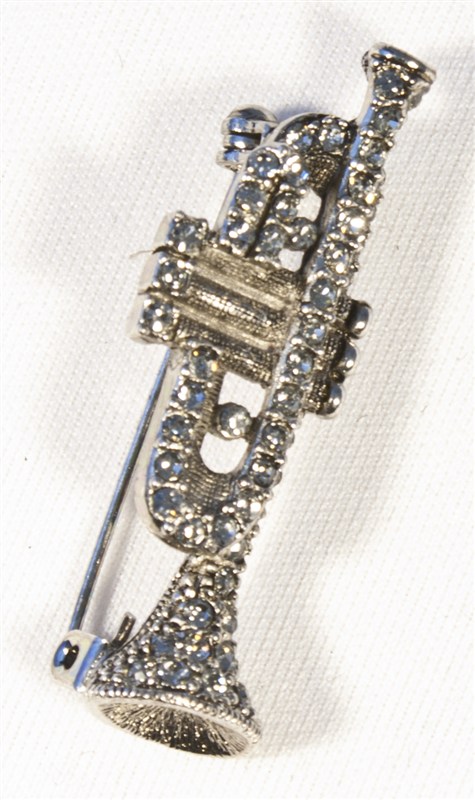 REGALO - BROCHE TROMPETA ACABADO PLATA** DESCATALOGADO**
