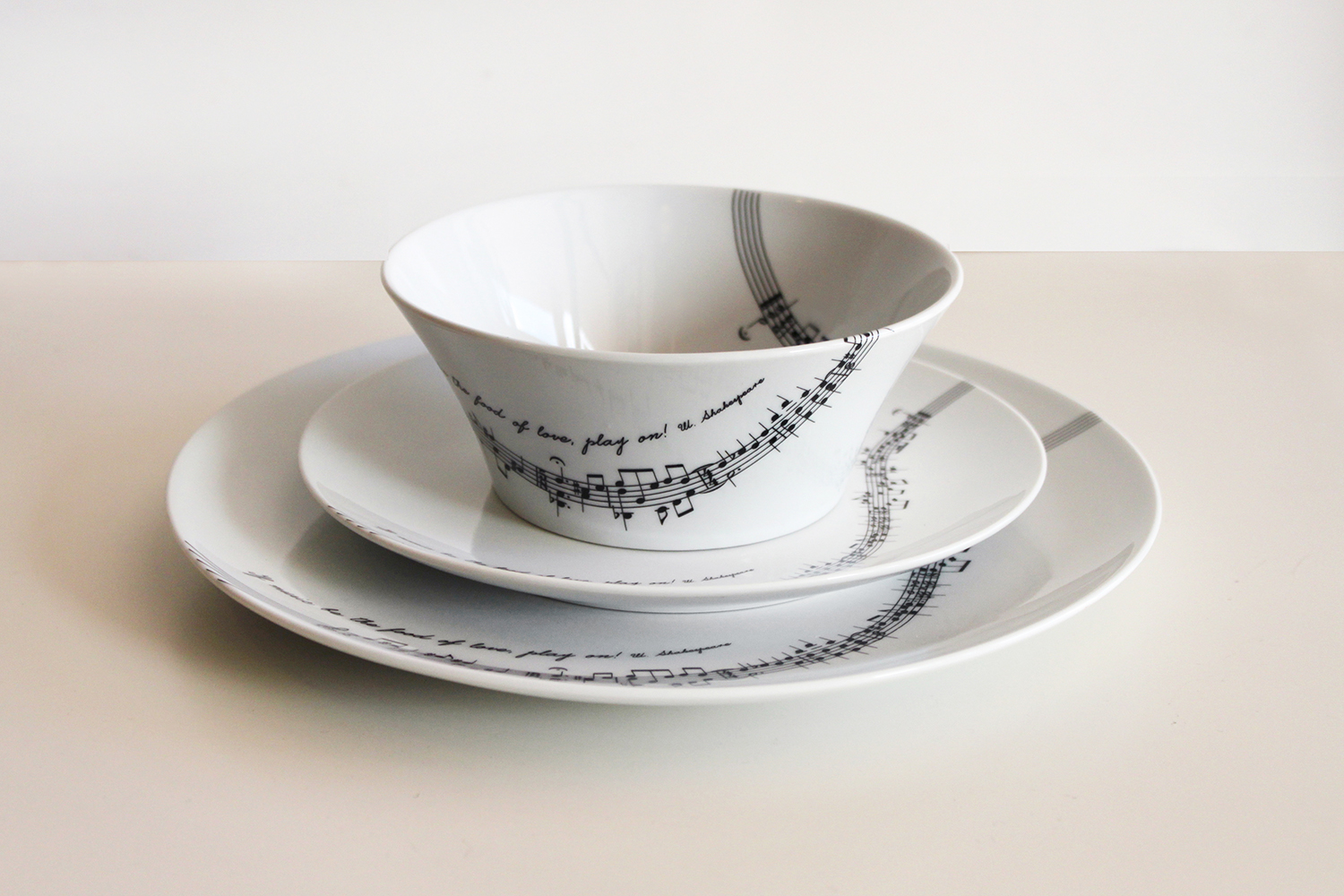 REGALO - VAJILLA PORCELANA SET DE 3 PIEZAS