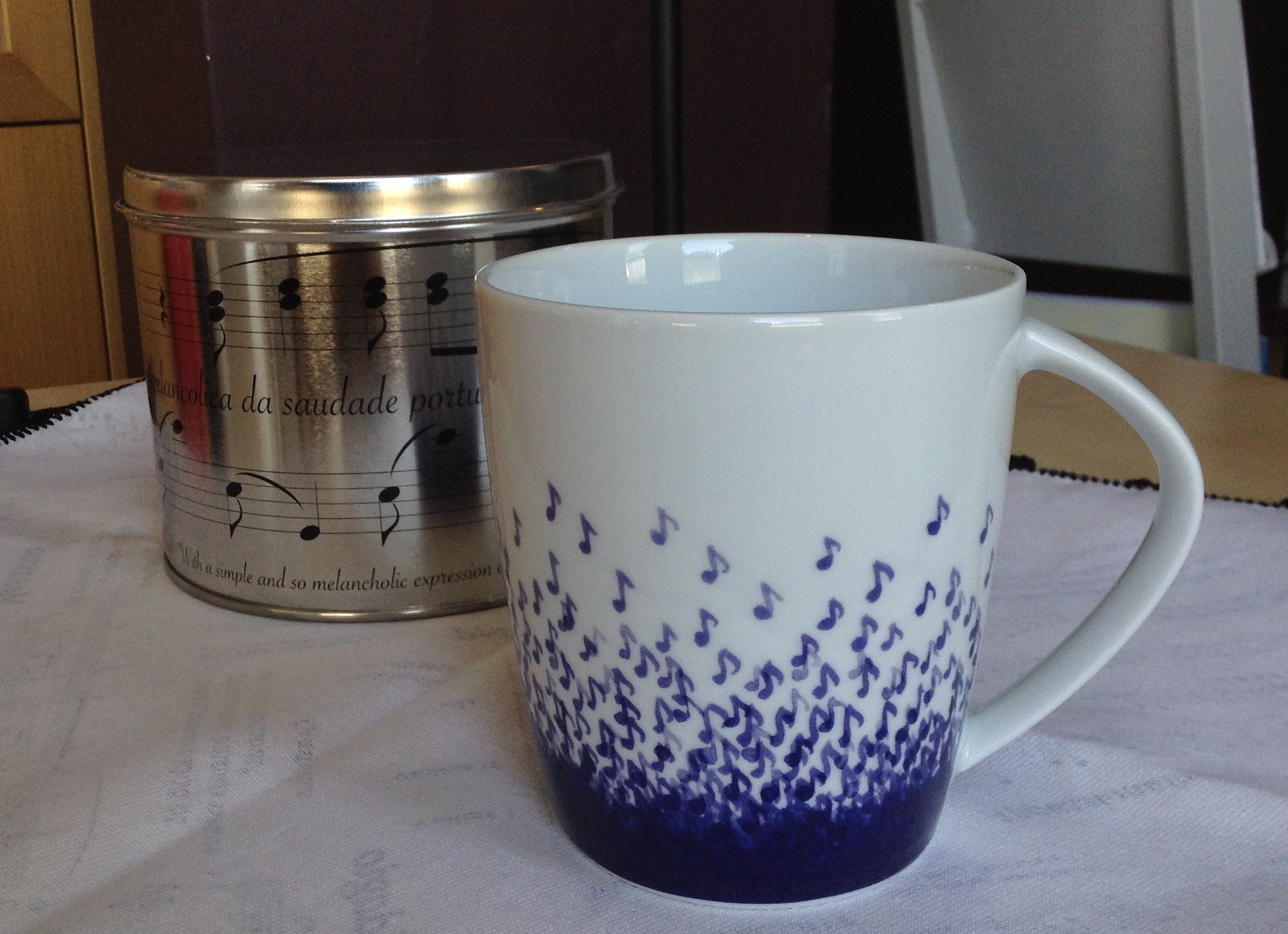 REGALO - TAZA CON LATA