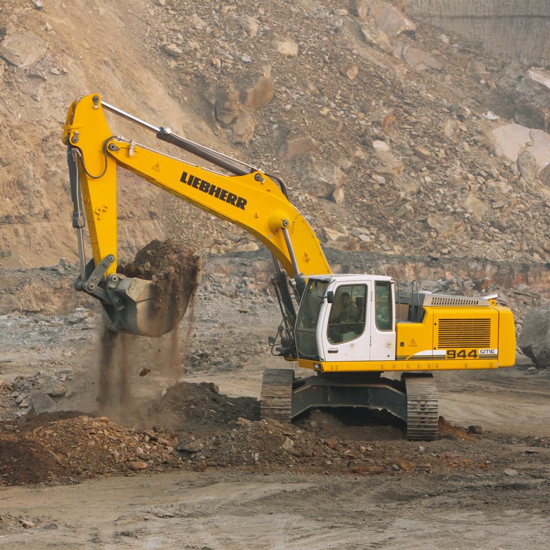 Giratoria Liebherr 944