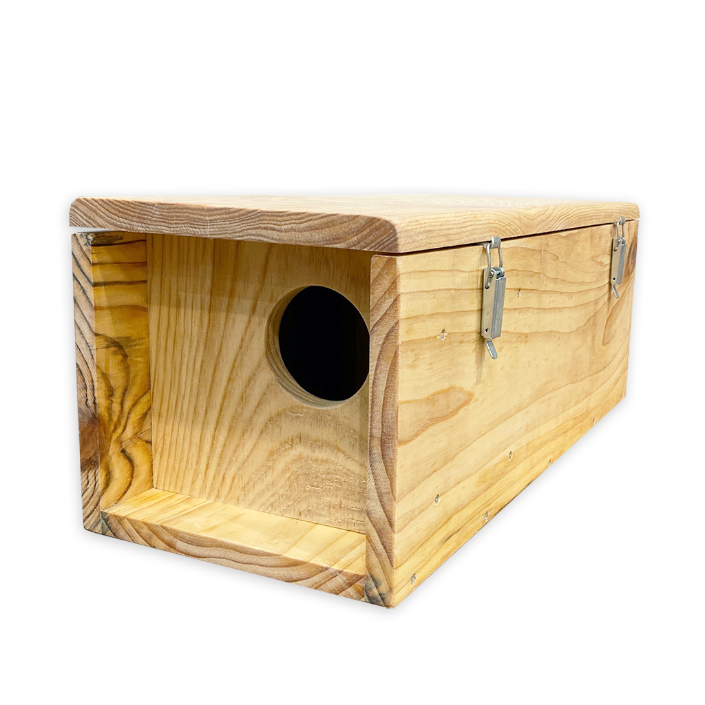 Caja nido horizontal para mochuelo con apertura superior