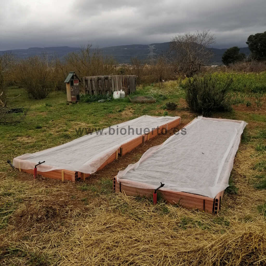 Manta térmica (tela caliente) 17gr/m2 1,6 x 5m