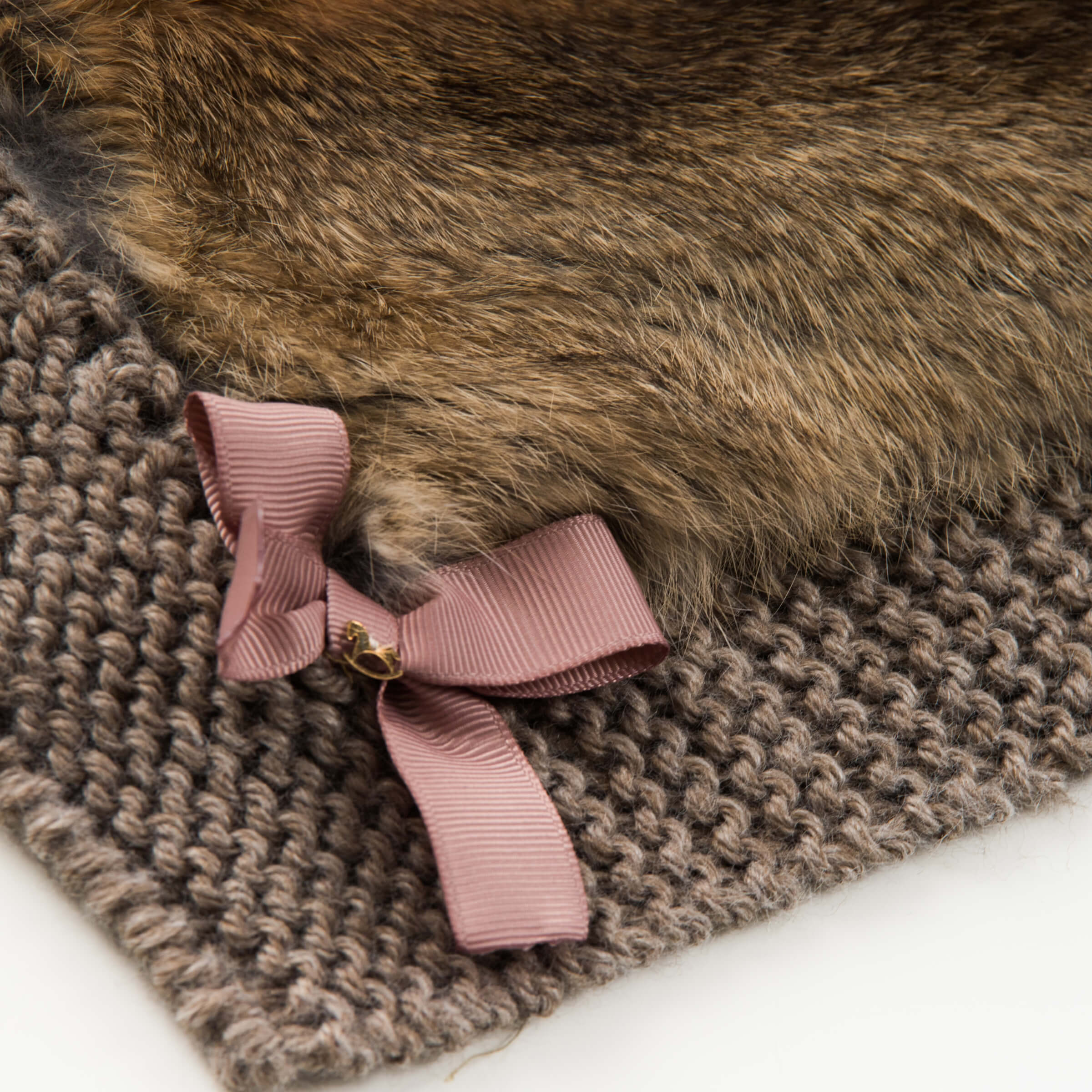MANTA DE INVIERNO MERINO PIEDRA CON PELO NATURAL PIEDRA  UNICA PIEDRA 3