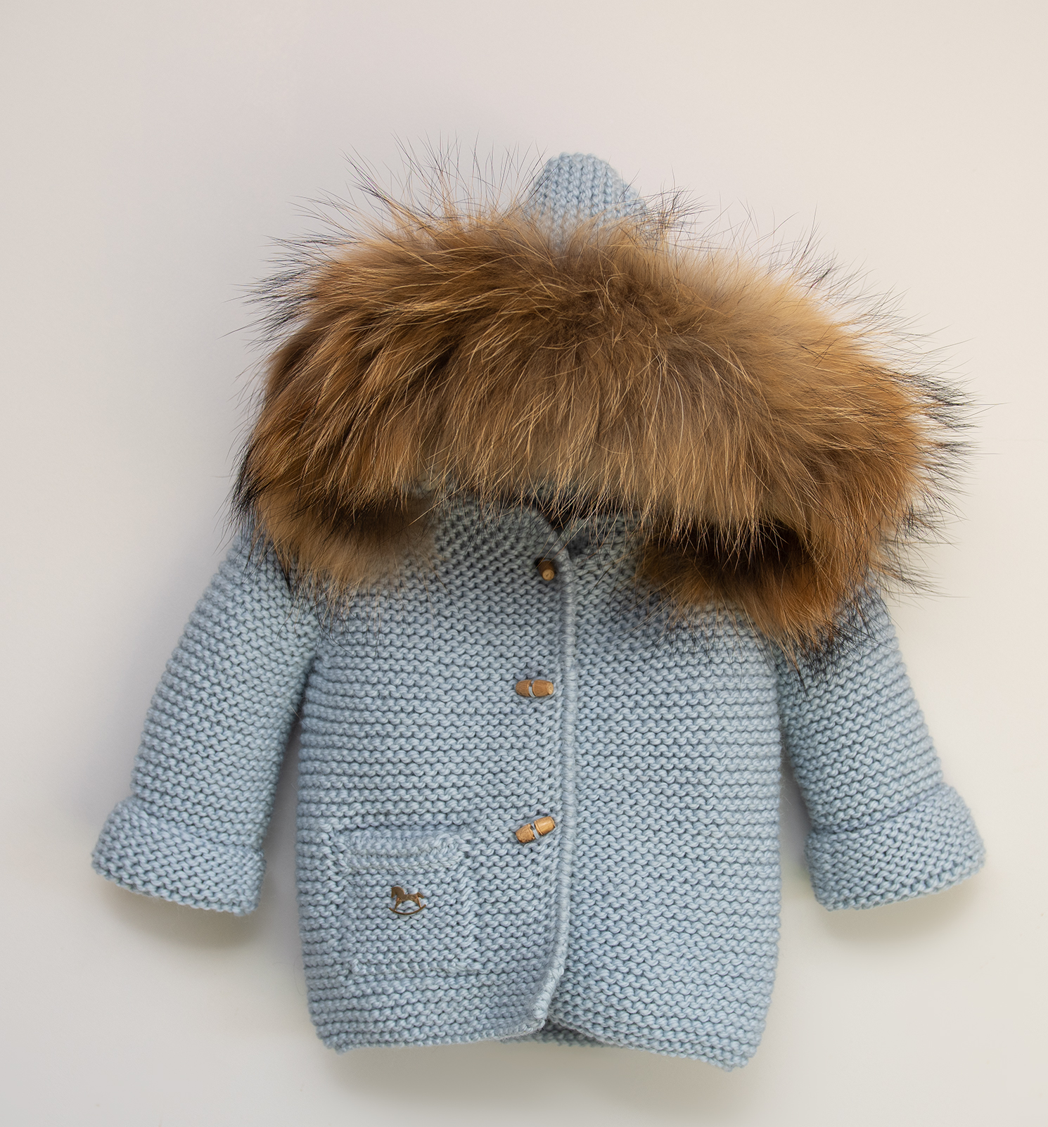 ABRIGO CAPUCHA MERINO PELO NATURAL BOLSILLOS CELESTE 4