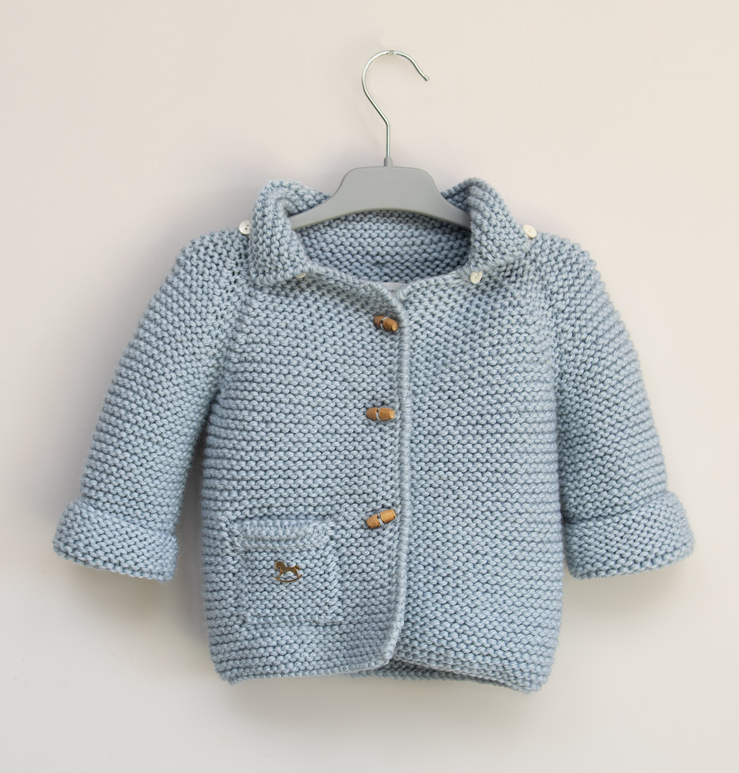 ABRIGO CAPUCHA MERINO PELO NATURAL BOLSILLOS CELESTE 7