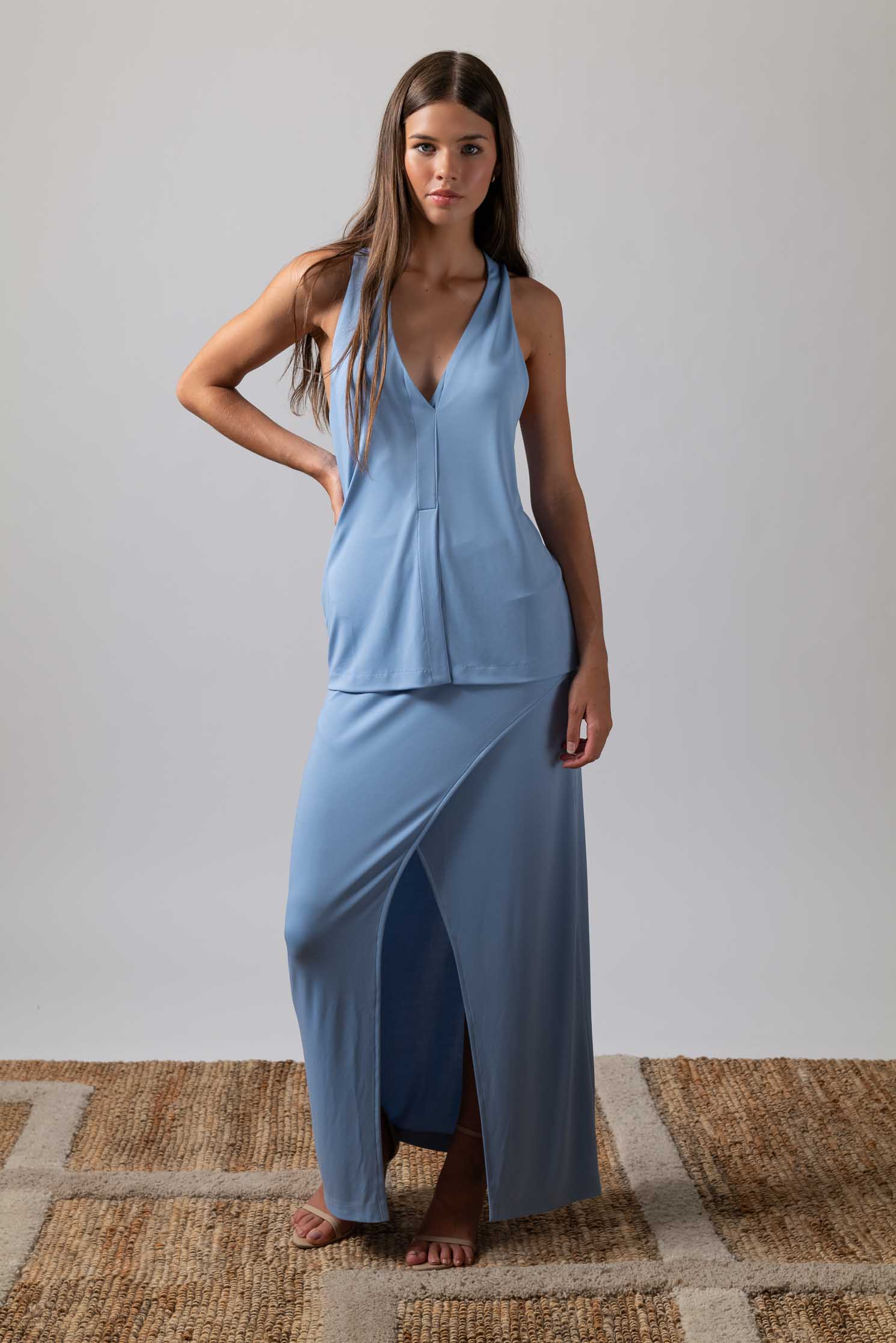CUERPO GABI AZUL AÑIL