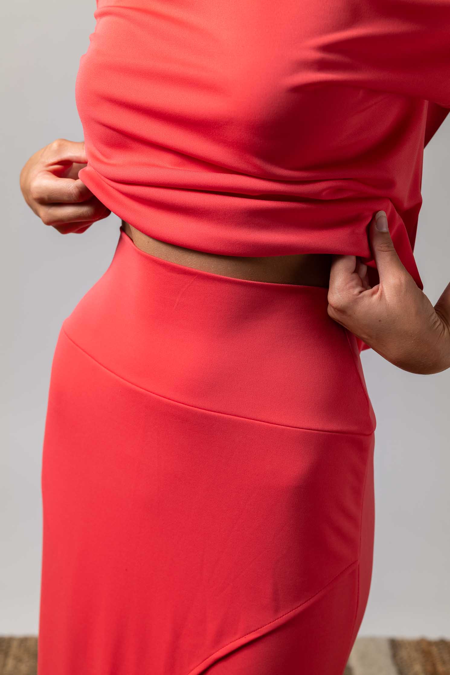 FALDA TULIPAN TESSUTO CORAL 3