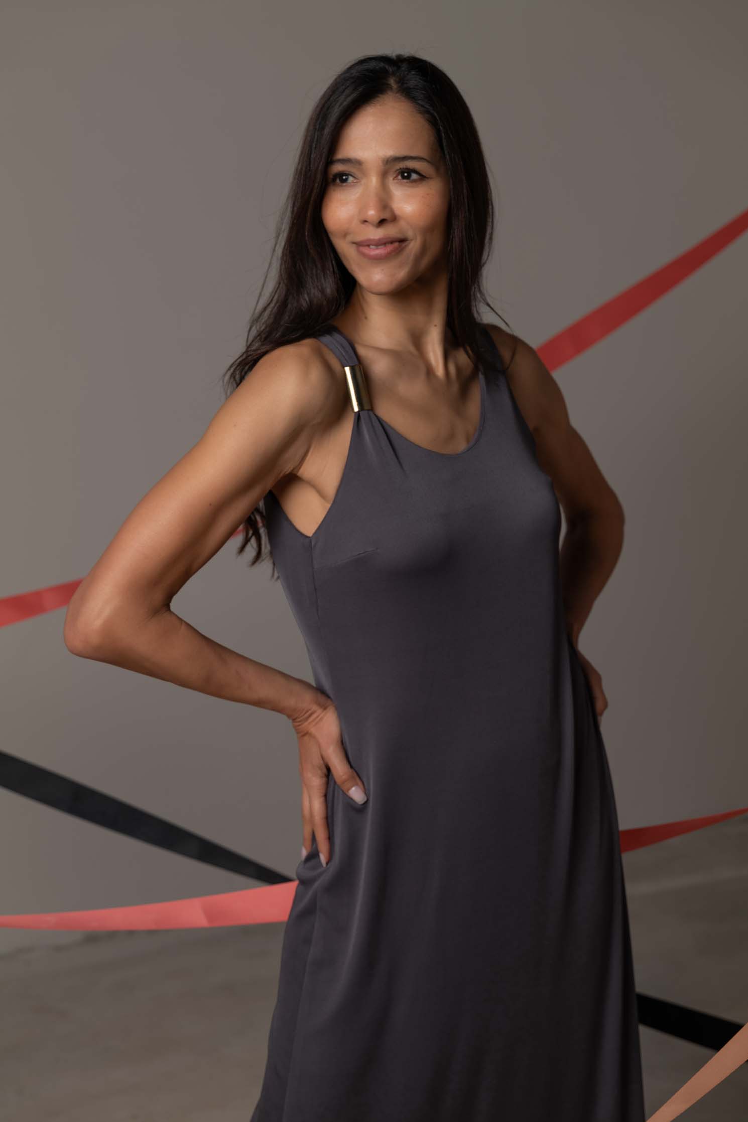 VESTIDO SOLENE DARK GREY 2