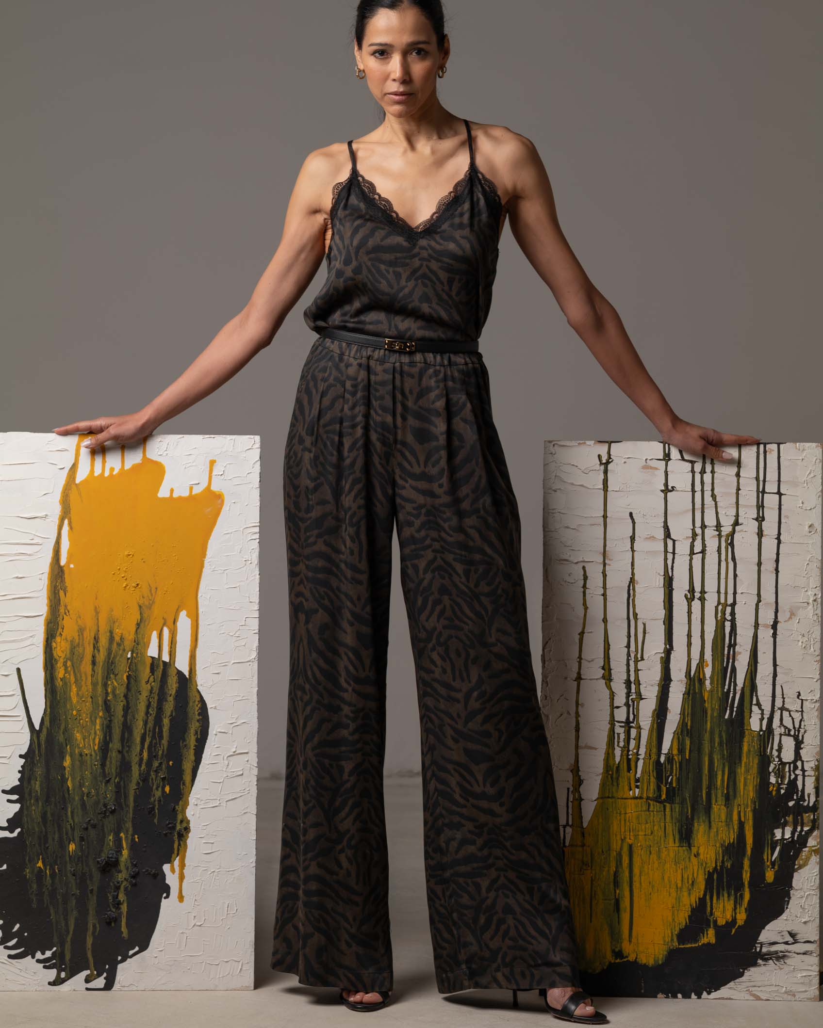 PANTALON PINZAS GREEN ZEBRA PRINT