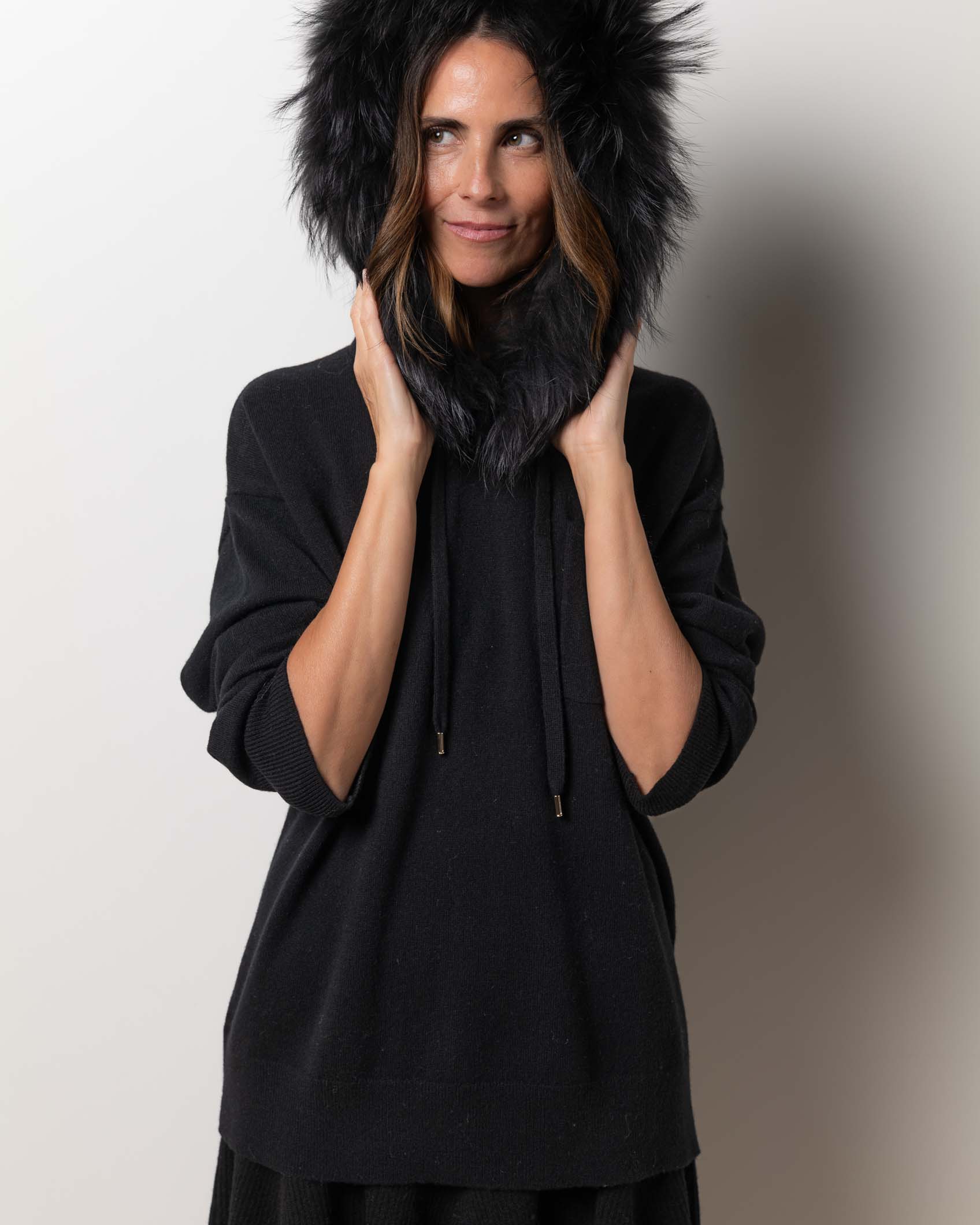 JERSEY OVER BOLSILLO CASHMERE NEGRO 7