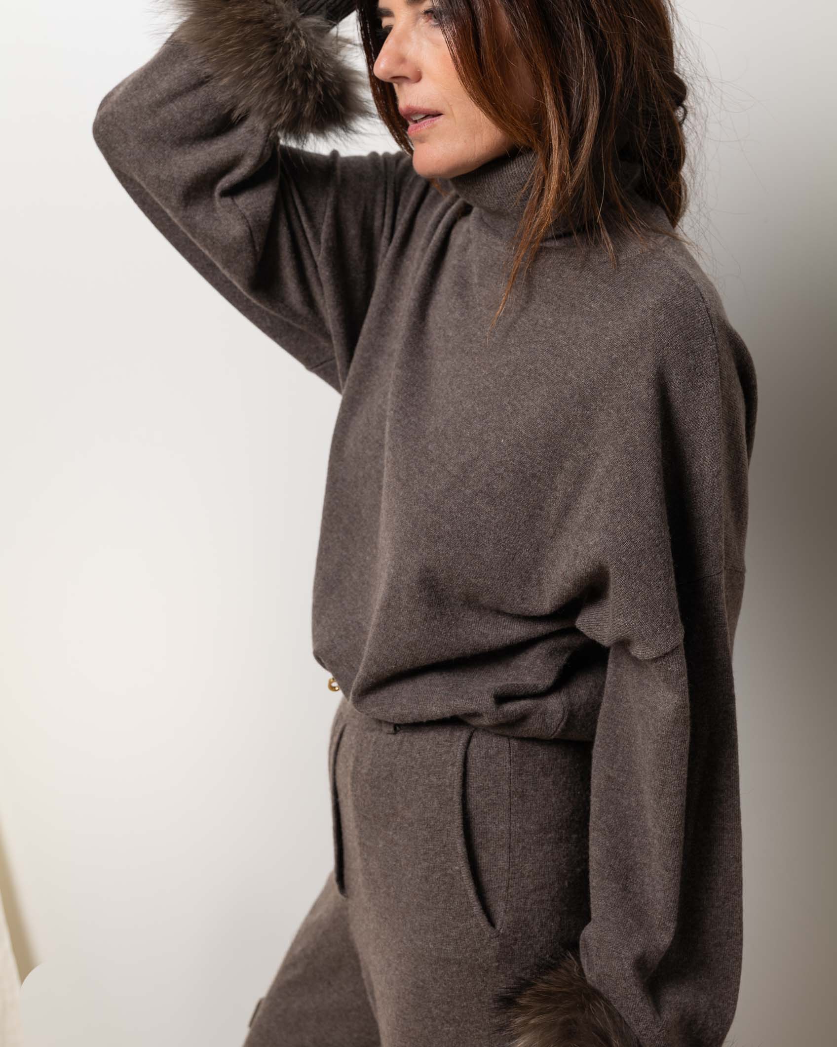 MAX JERSEY PUÑOS CASHMERE DARK MINK 2
