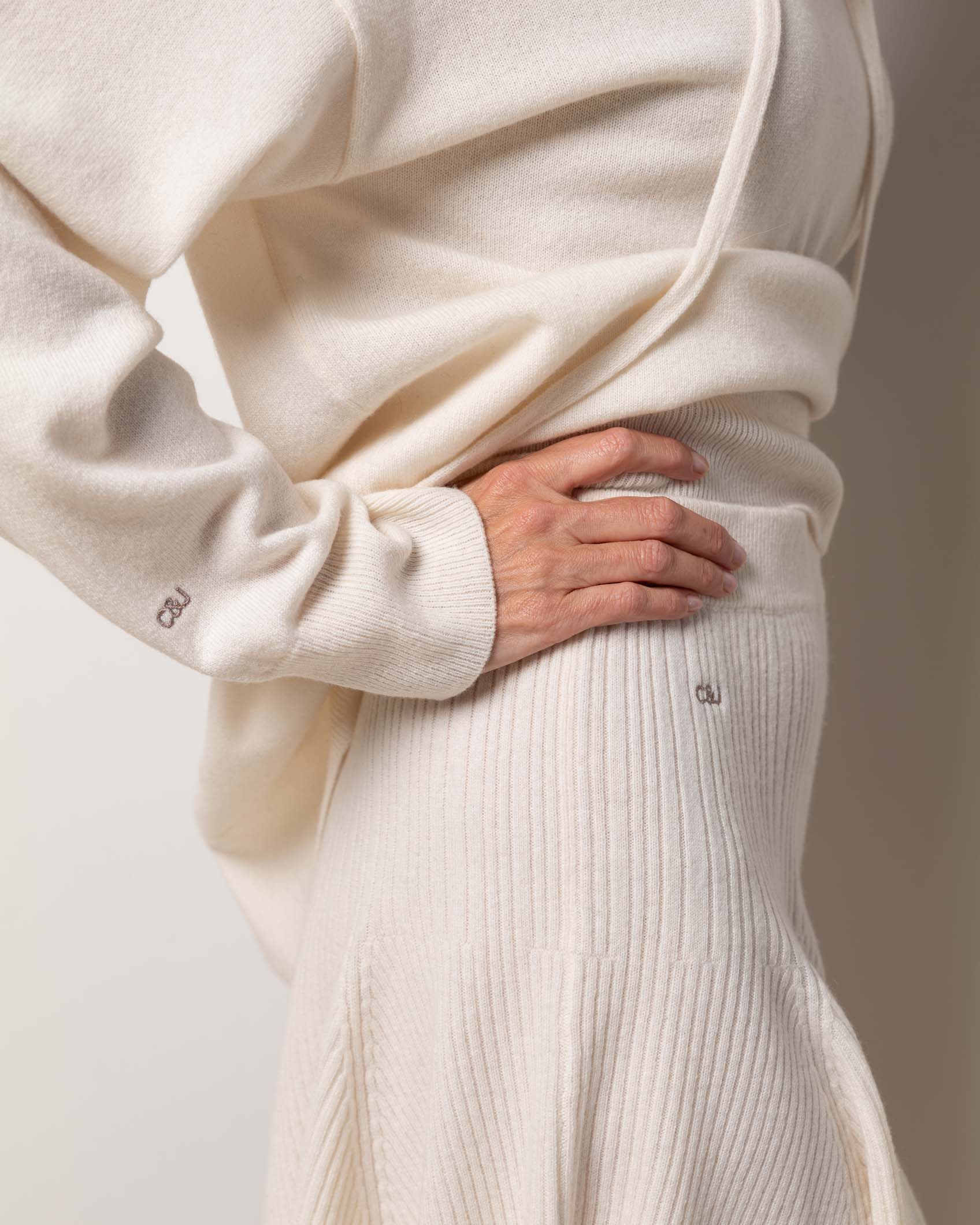 SHORT FLARED SKIRT CASHMERE BEIG
