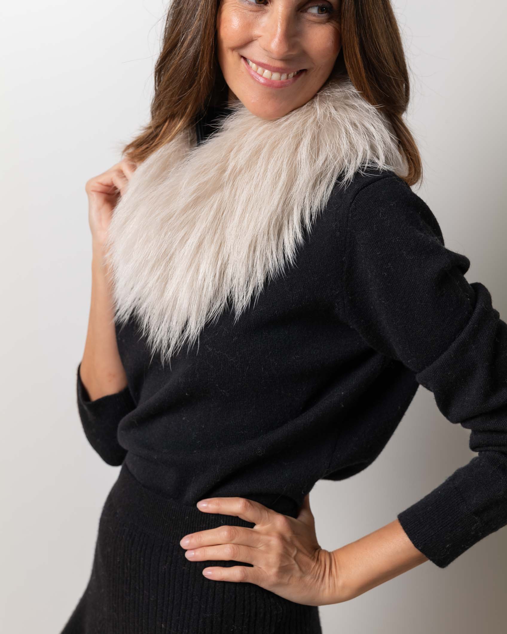 CUELLO MAGNETICO PIEL NATURAL TALLA UNICA BEIG 2