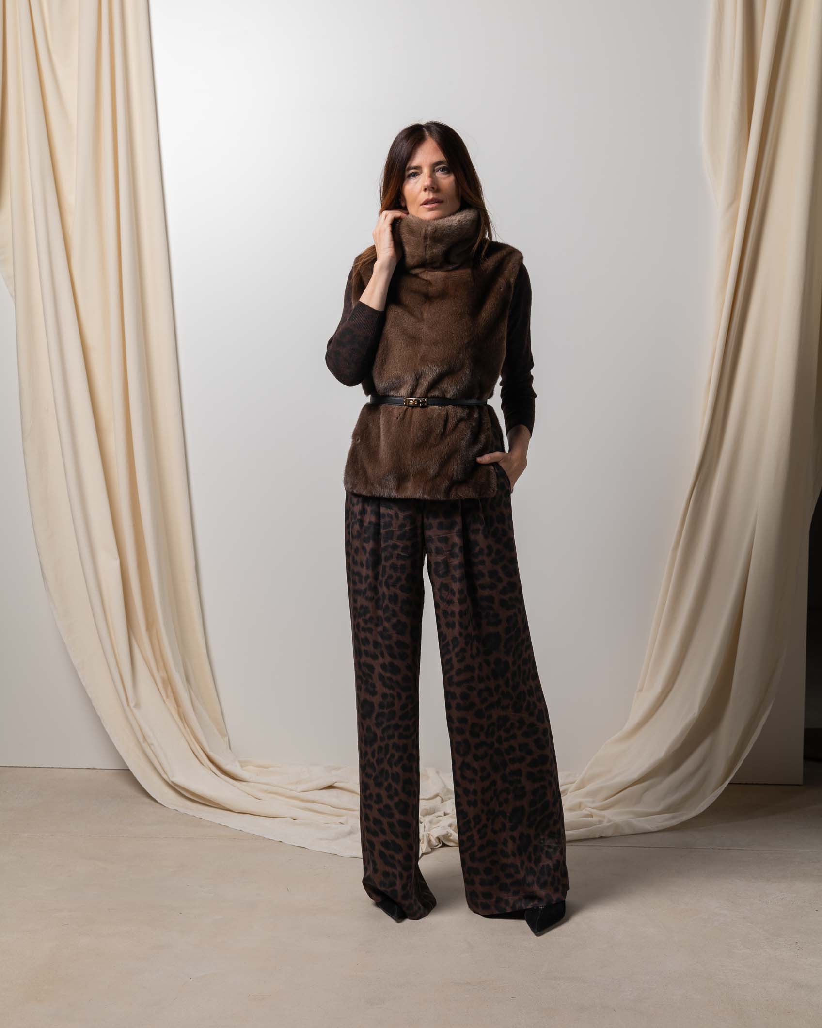 PRE- ORDER CHALECO VISON CARAMELO TALLA UNICA