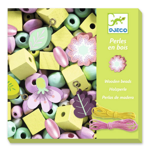 perlas de madera hojas y flores