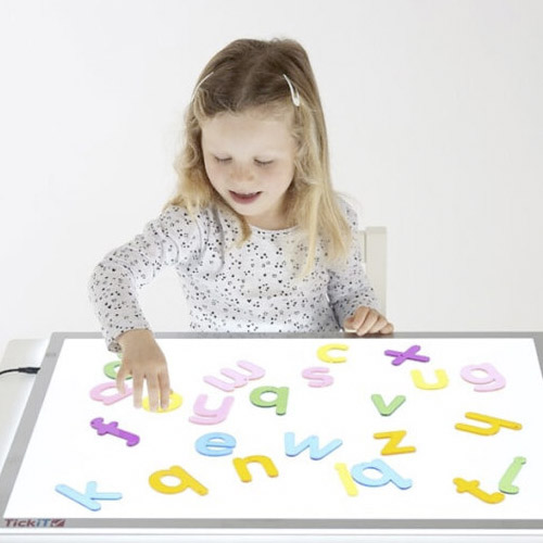 letras del alfabeto arco iris