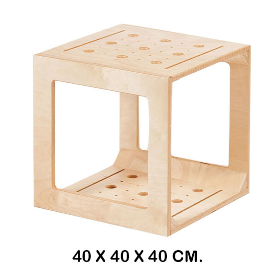 cubo con orificios