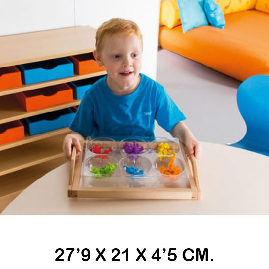 tabla transparente con agujeros redondos