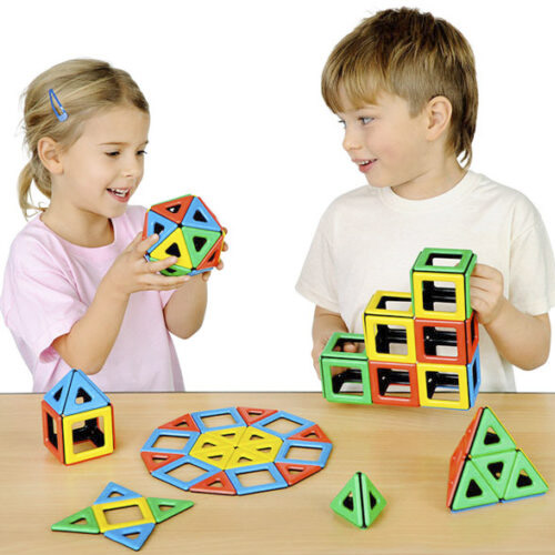 polydron magnetic set per a classe