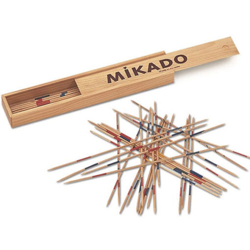 mikado con caja de madera