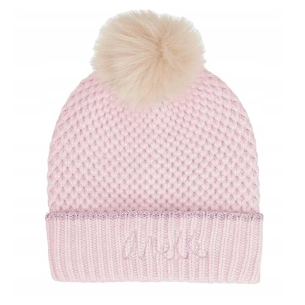 gorro de punto con pompom
