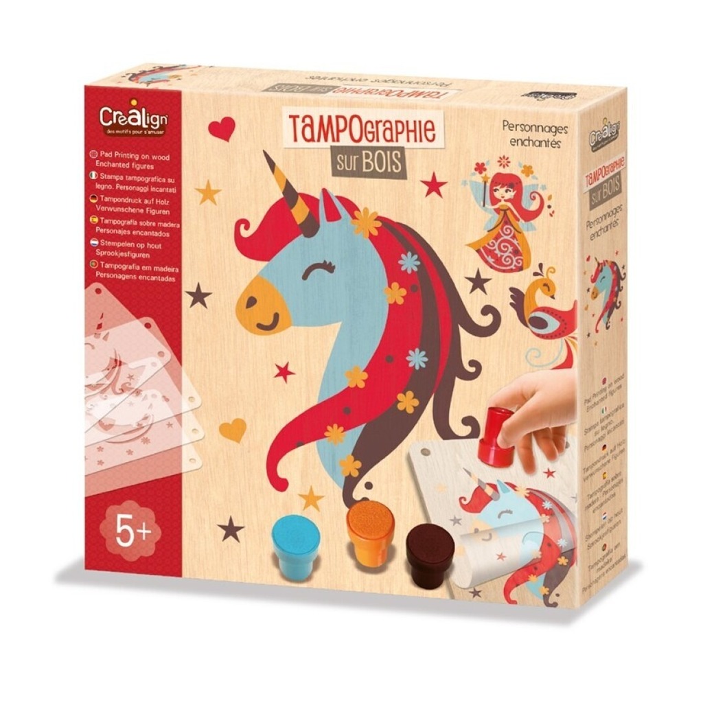 personatges encantats en fusta