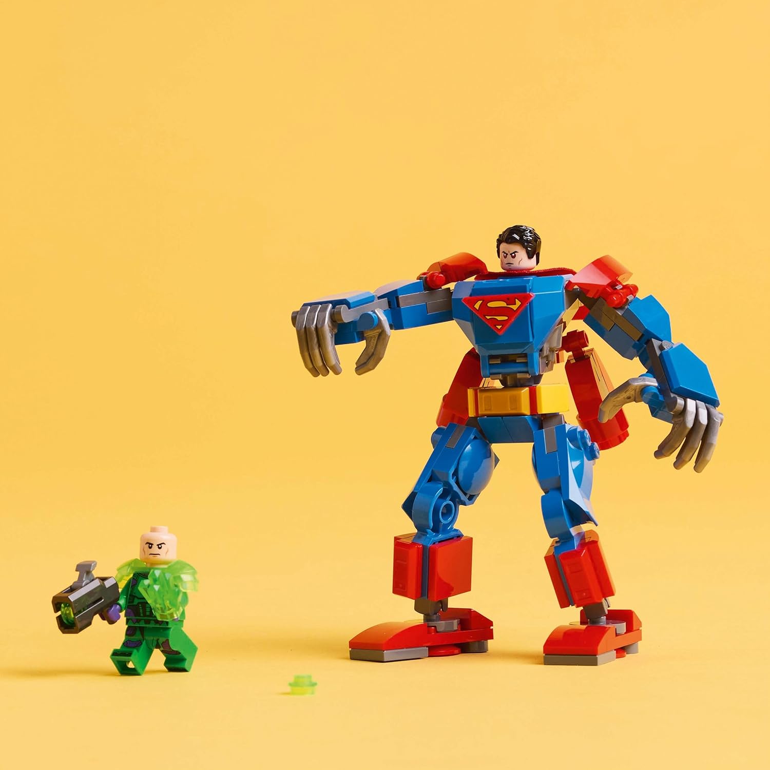 Armadura Robótica de Superman  vs. Lex Luthor 