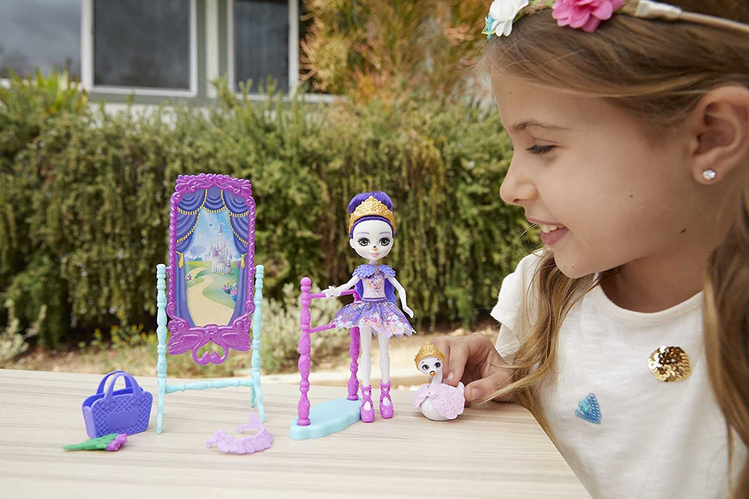 Enchantimals Sarely Swan con Estudio de Ballet