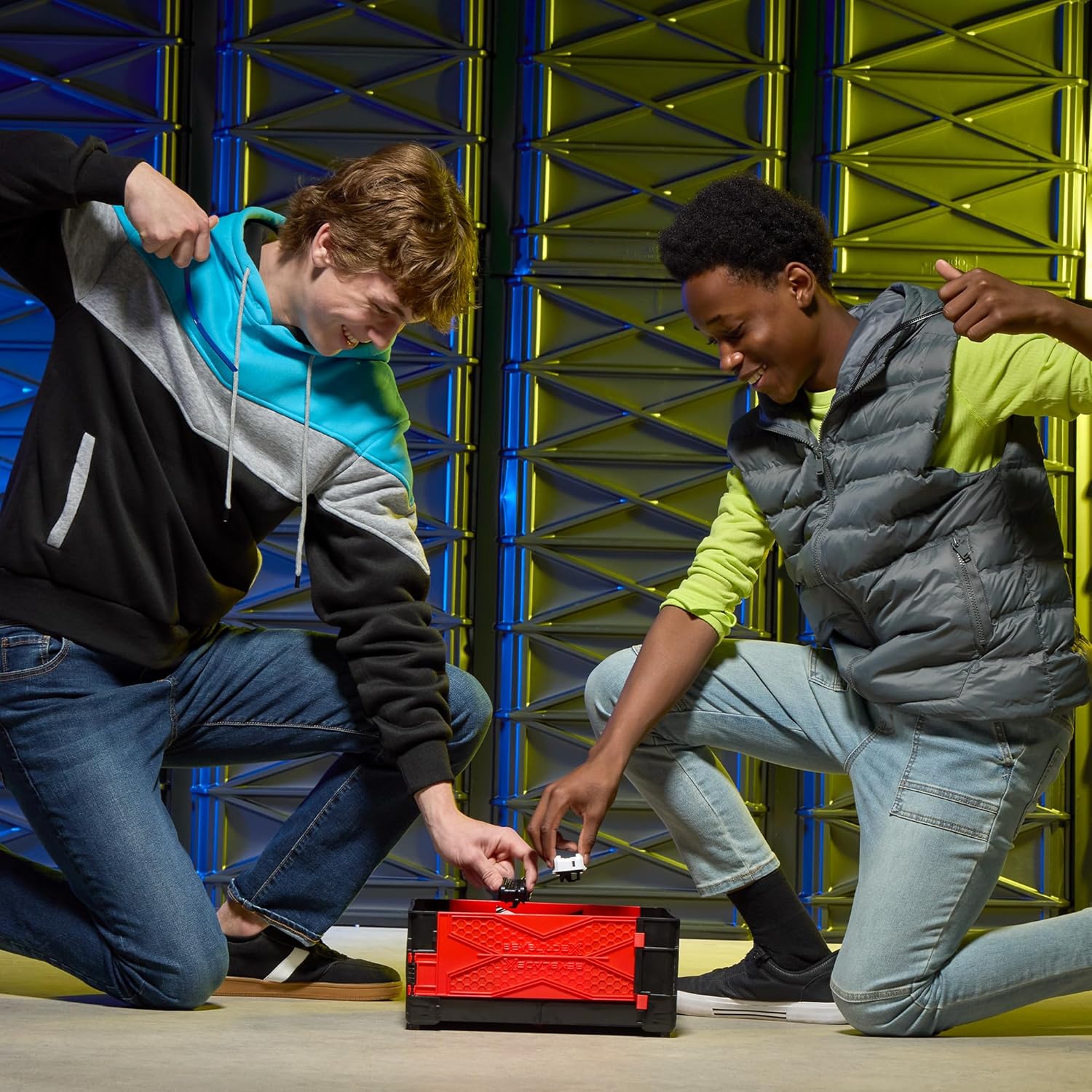 Beyblade X Clash & Carry Beystadium