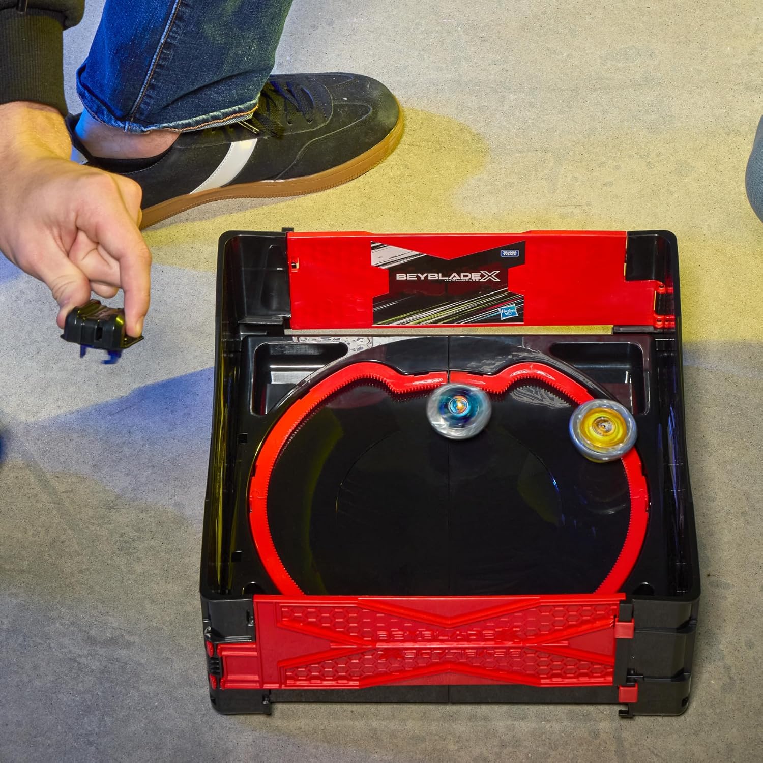 Beyblade X Clash & Carry Beystadium