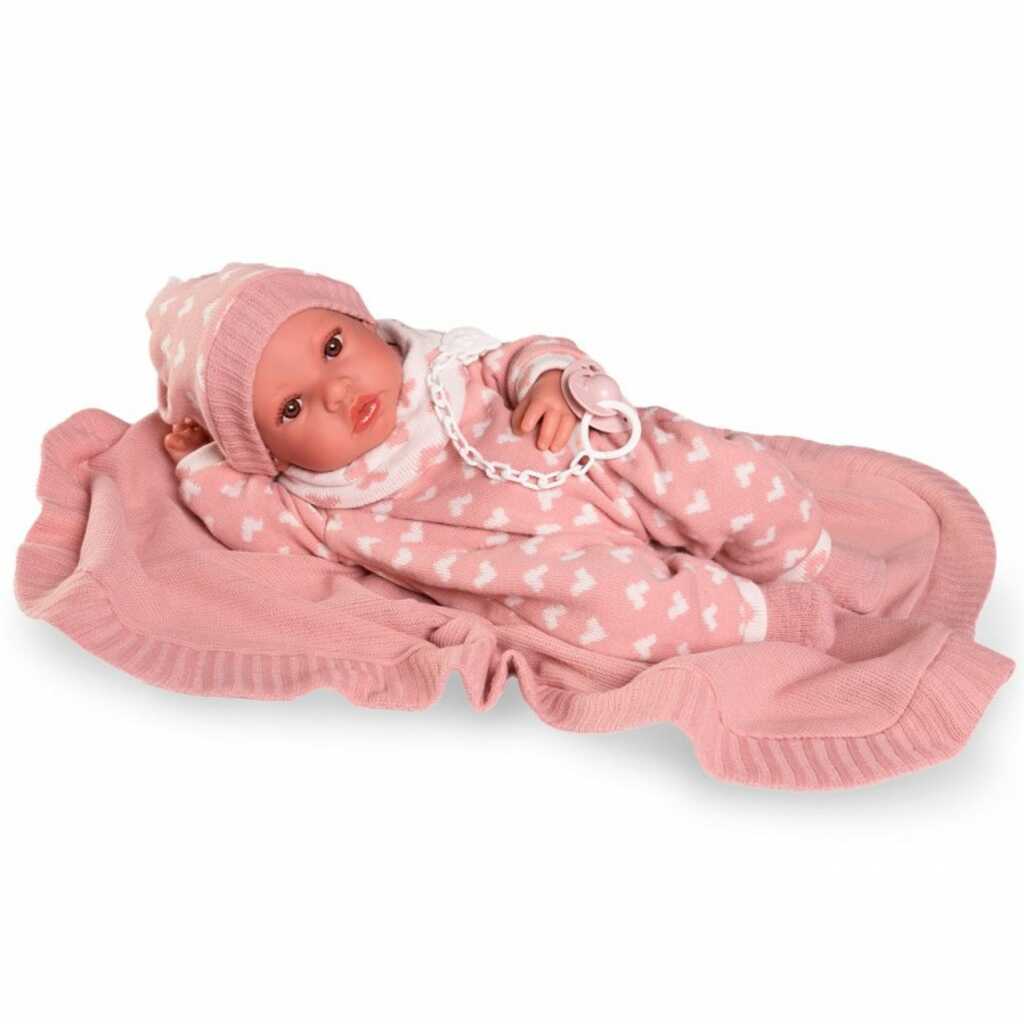 recién nacida erika con toquilla