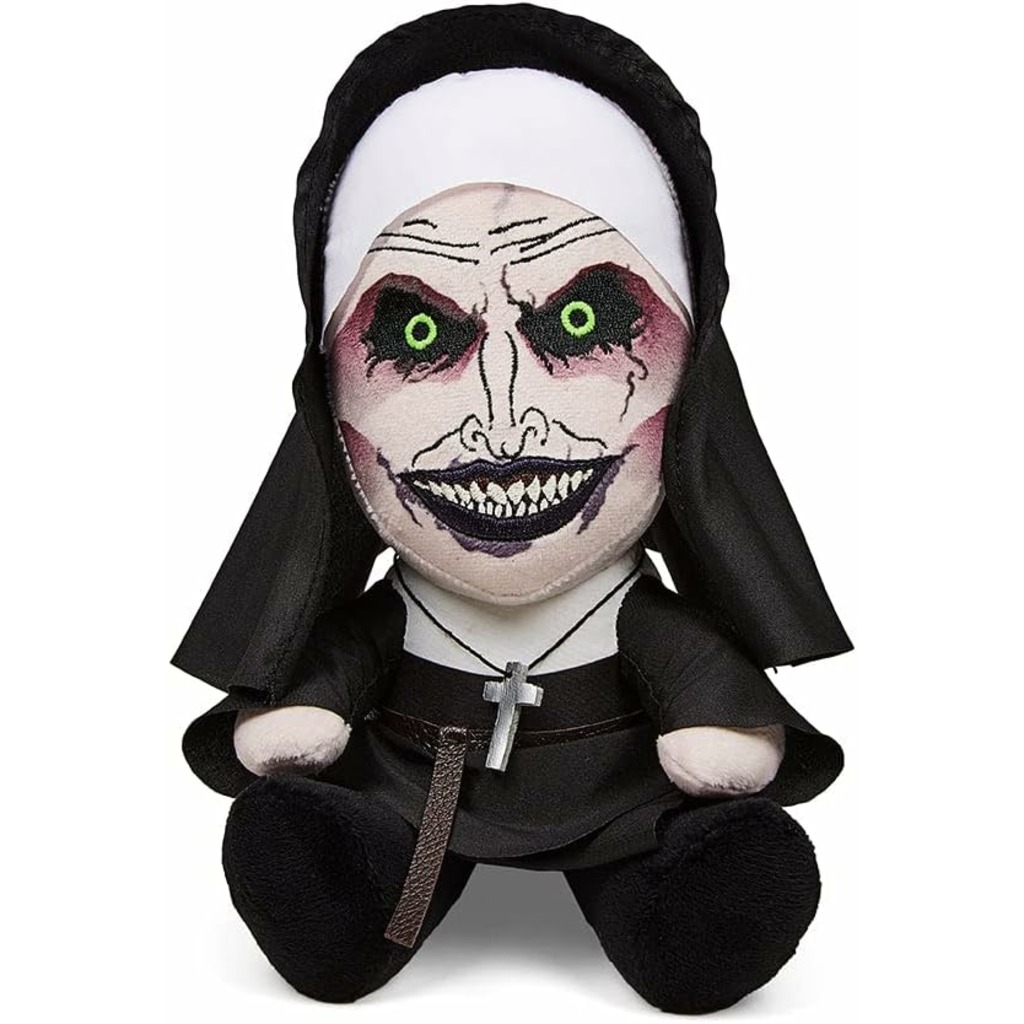 peluche the nun