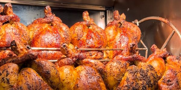 Pollos a l'Ast
