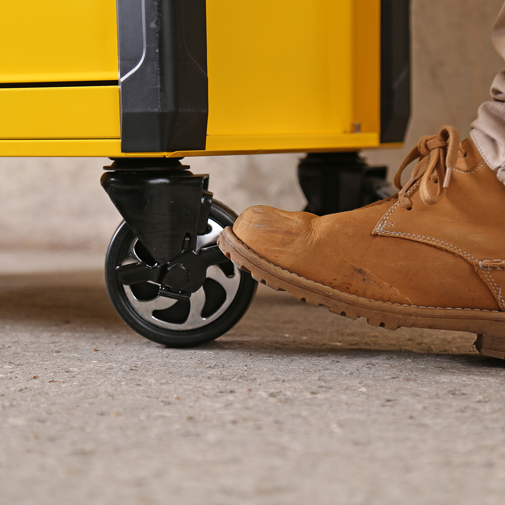 CARRO FATMAX C/SEGURIDAD STMT81417-1 7