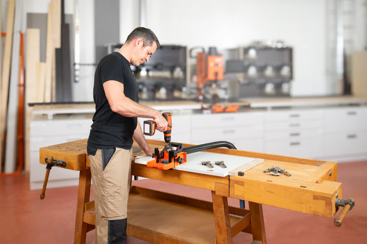 ECODRILL M31.1000.01 BLUM MONTAJE 2