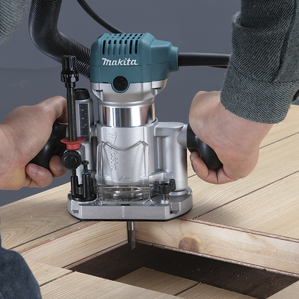 FRESADORA MULTI 6/8MM RT0700CX2 MAKITA 2