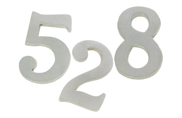 NUMERO LATON 100 MM       8 CROMO MATE