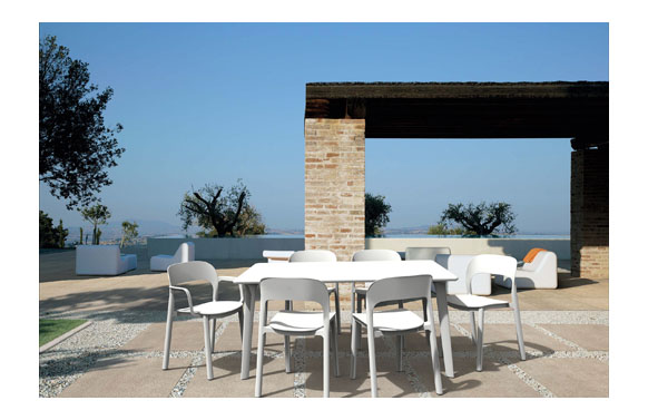 SILLON CON BRAZOS POLIPROPBLANCO