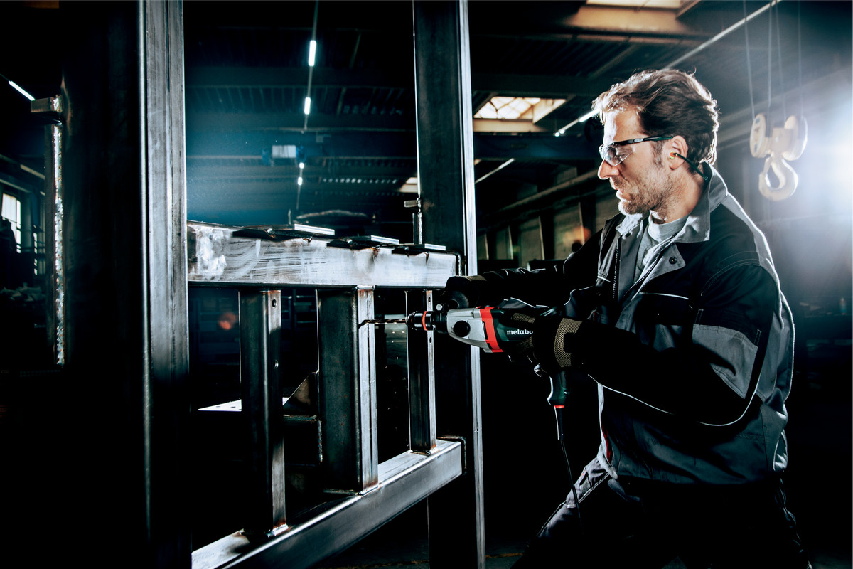 TALADRO PERCUTOR SBE 780-2  METABO 2