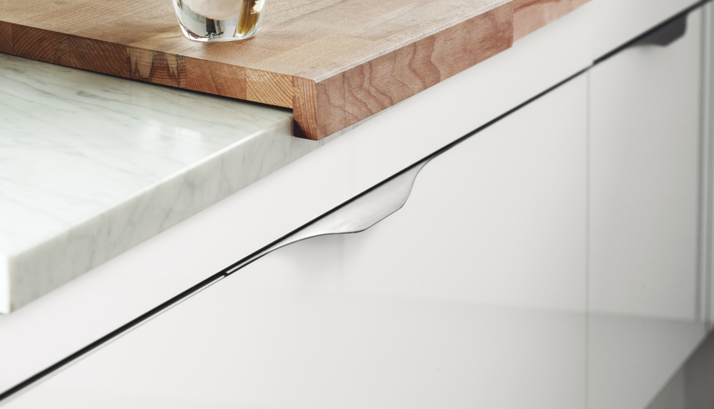 TIRADOR VIEFE NOMA  0254256L24 INOX LOOK 3