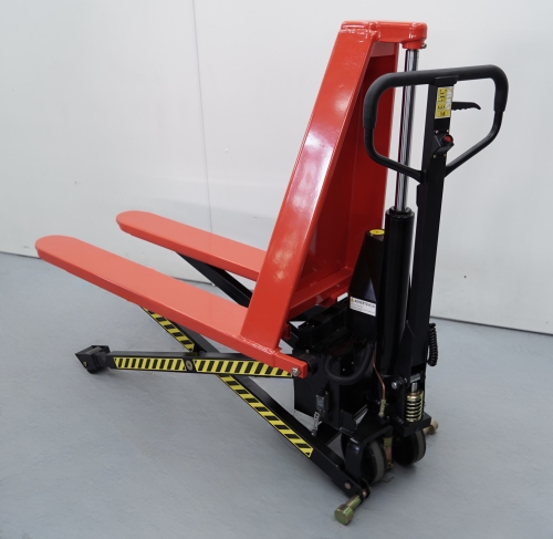 Transpaleta tijera eléctrica 1.500 kg 5