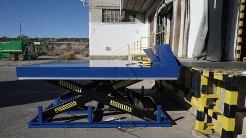 Mesa elevadora eléctrica 4.000 kg. 2500 x 2000 mm. + 400mm. solapa 4