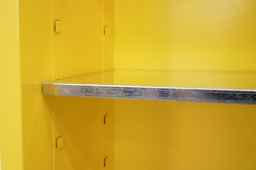 Armario de seguridad 585 x 460 x 1.650 - RF 30 4