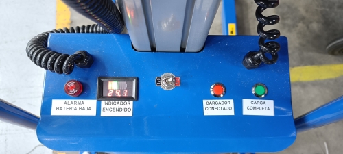 Apilador eléctrico 150 kg a 1.520 mm 4