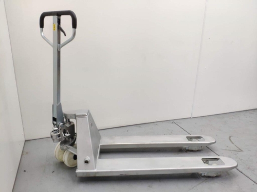 Transpaleta galvanizada uñas 1.150 x 540 2